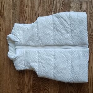 (7/8) The Children's Place Girl's Sequined Puffer Vest ❤ Cozy Fall Spring Winter